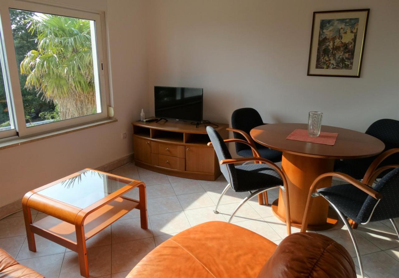 Apartman Crikvenica 30214 - Zulich Eksteriør bilde